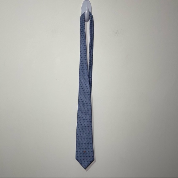 Vineyard Vines men's Blue all over jumping dog print custom made 100% silk tie - Picture 1 of 6